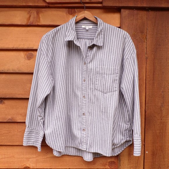 Madewell Tops - Madewell Women's Long Sleeve Button Gray/White Strip Cotton Shirt. Super Soft!